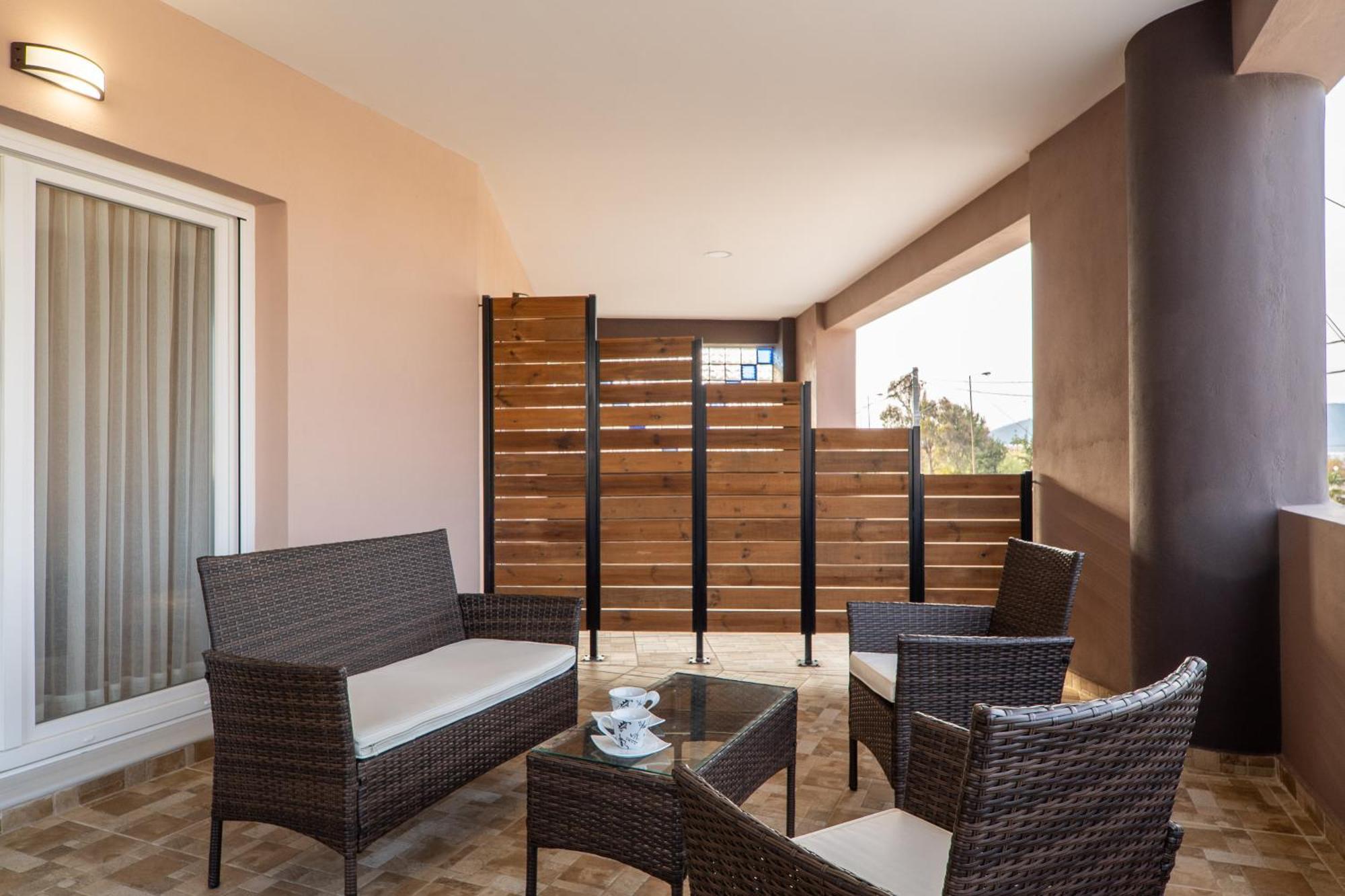 Semiso Beach Suites Kournás エクステリア 写真